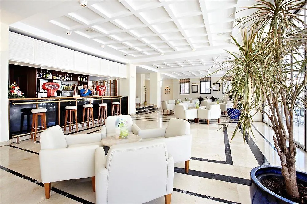 Grupotel Club Menorca Son Xoriguer 3*,